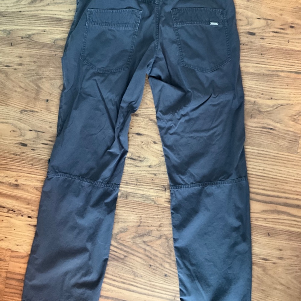 Grey pants - Picture 2 of 6